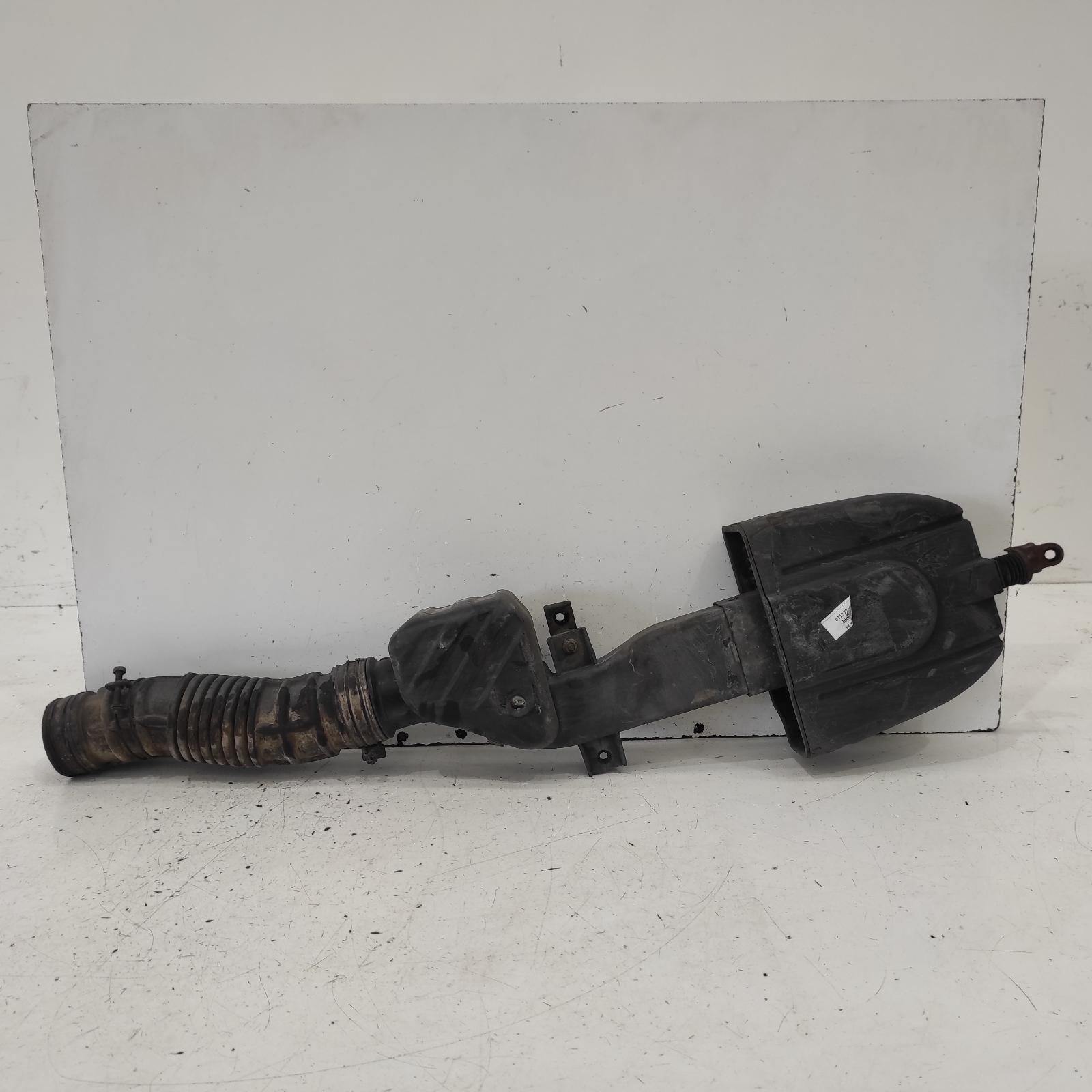 K2700 Air Cleaner Duct/hose 2002-2008 10/02-03/08 00021377 #640219