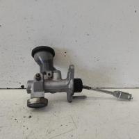 clutch master cylinder