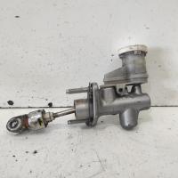 clutch master cylinder