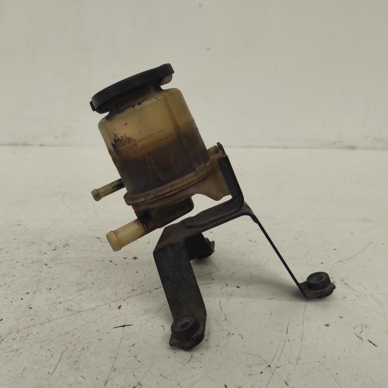 power steering reservoir