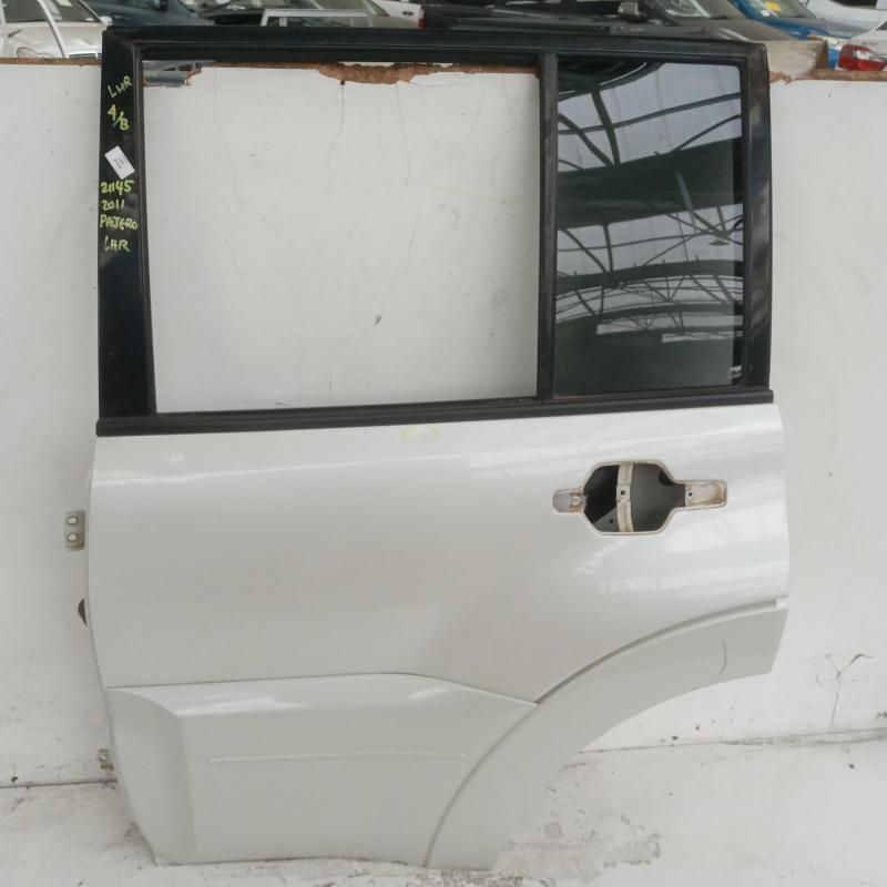 door/sliding rear left