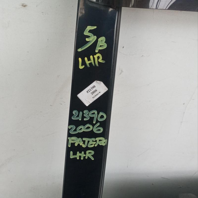 door/sliding rear left