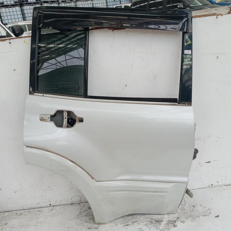 door/sliding rear right