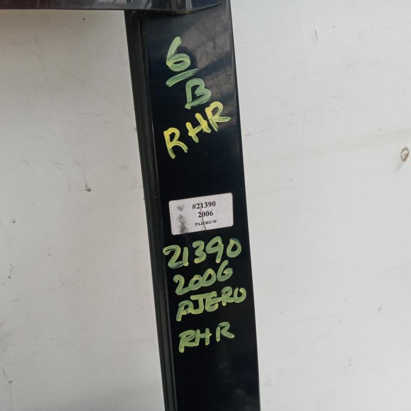 door/sliding rear right