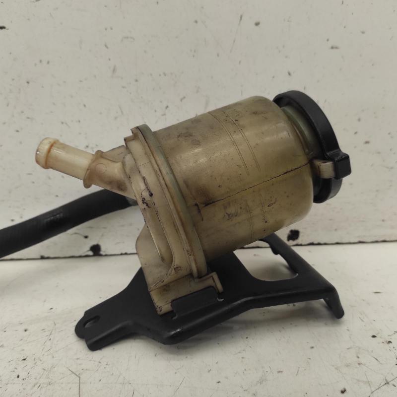 power steering reservoir
