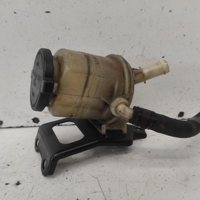 power steering reservoir