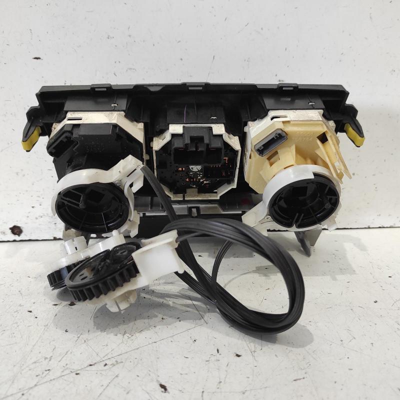 heater/aircon controls