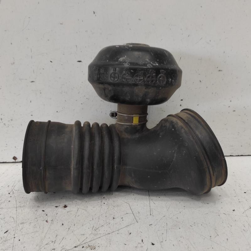 air cleaner duct/hose