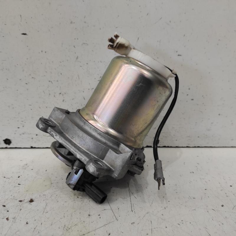 fuel filter housing