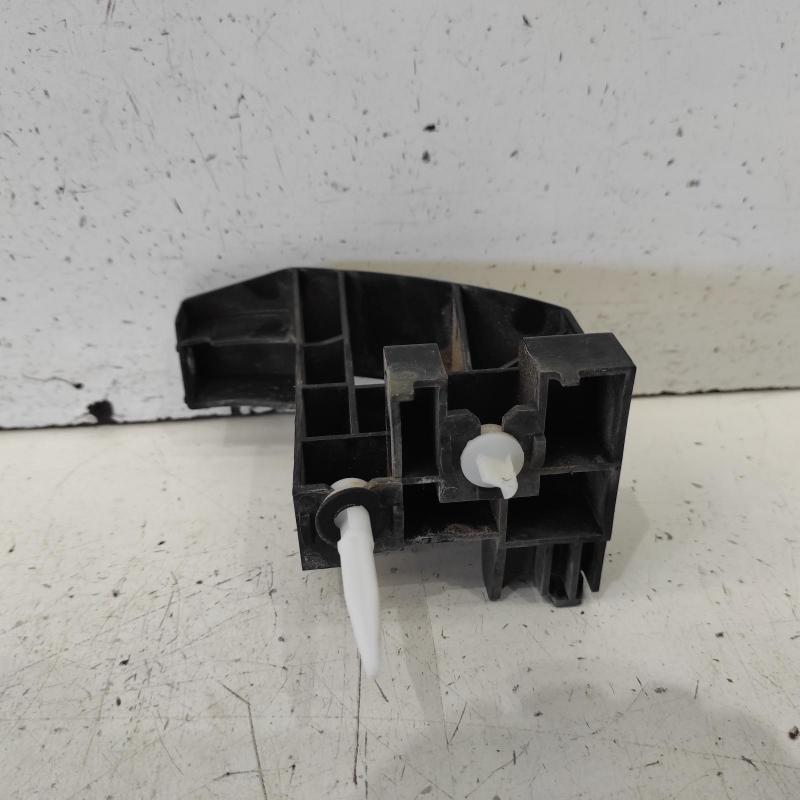 miscellaneous bracket