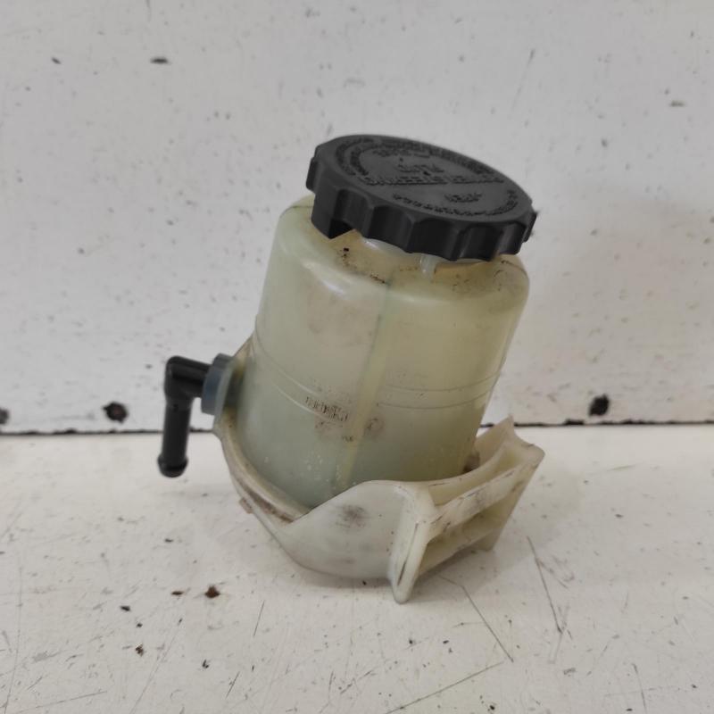 power steering reservoir