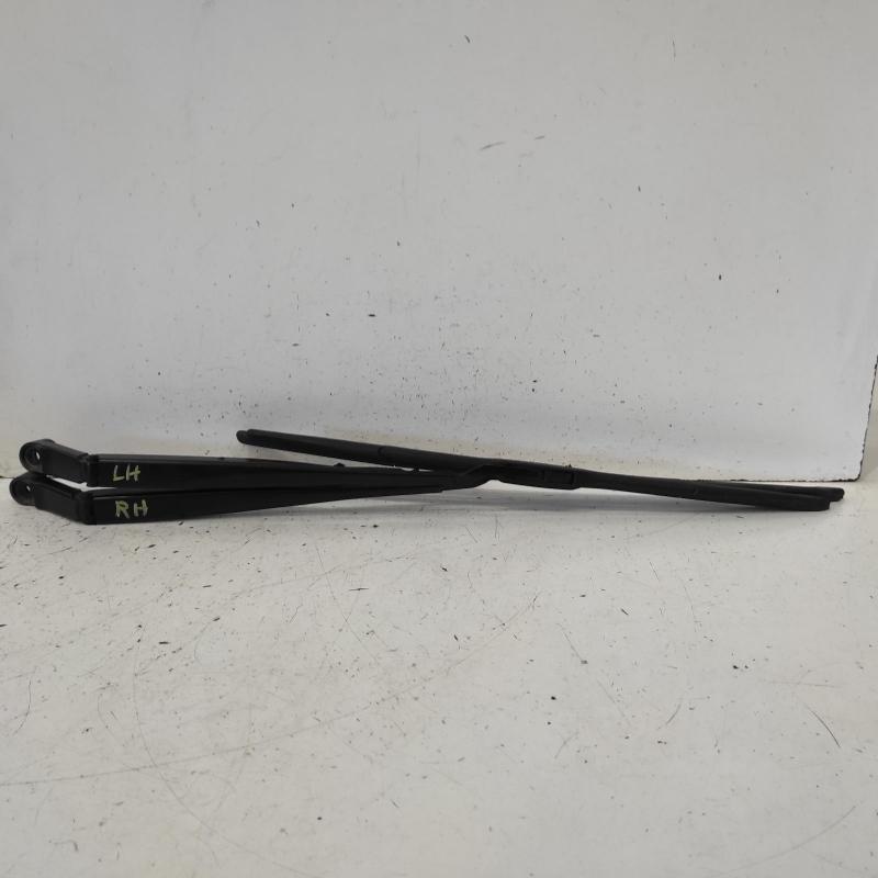 wiper arm