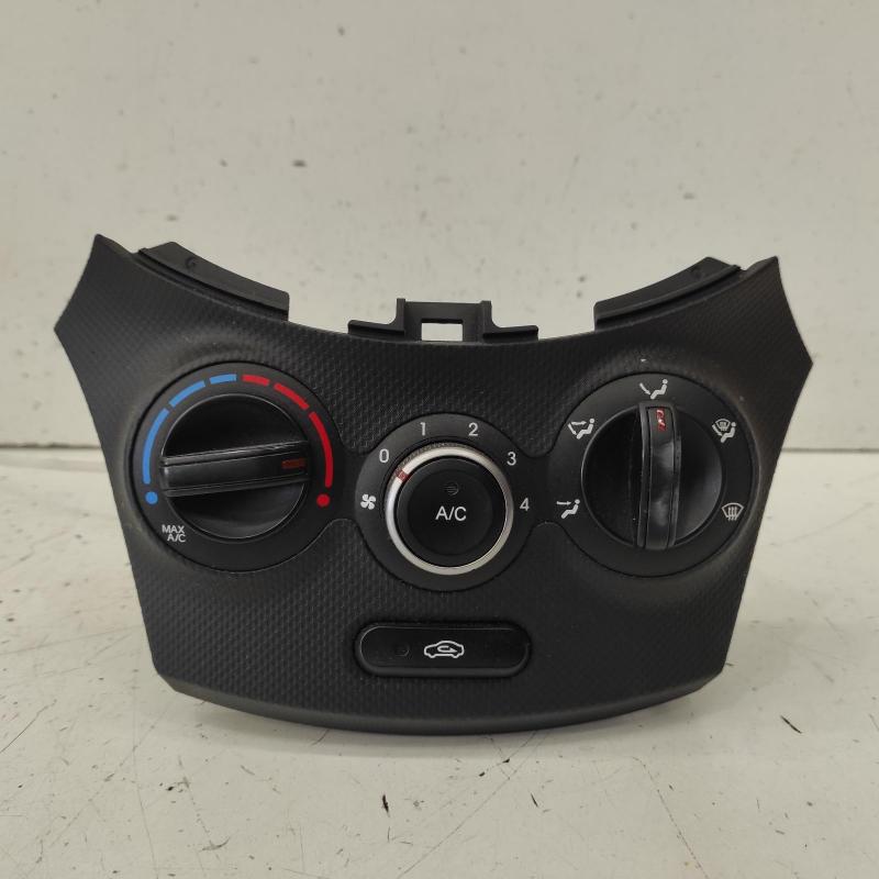 heater/aircon controls