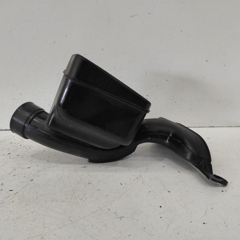 air cleaner duct/hose