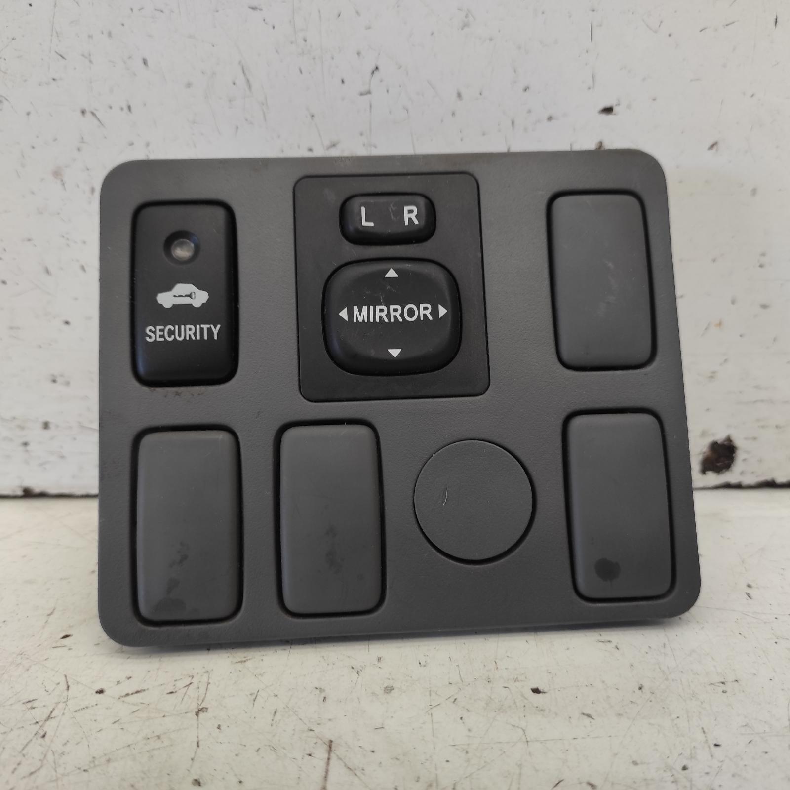 Hilux Miscellaneous Switch Relay 2011-2015 mirror switch,09/11-08/15 00021269 #643465