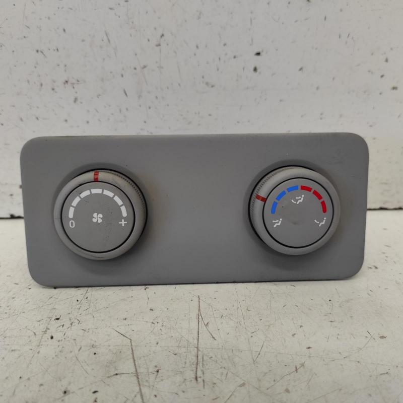 heater/aircon controls