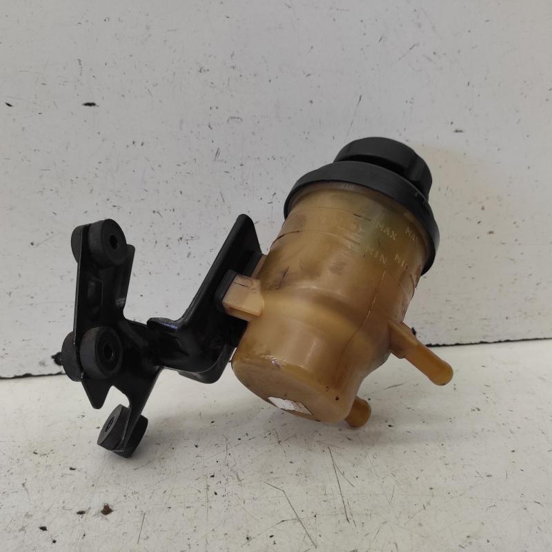 power steering reservoir