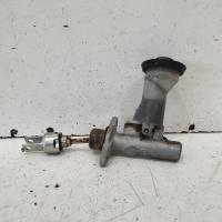 clutch master cylinder