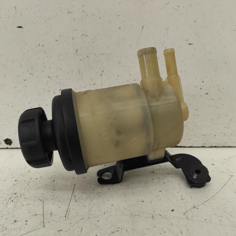 power steering reservoir