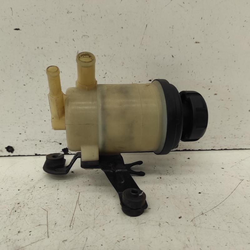 power steering reservoir