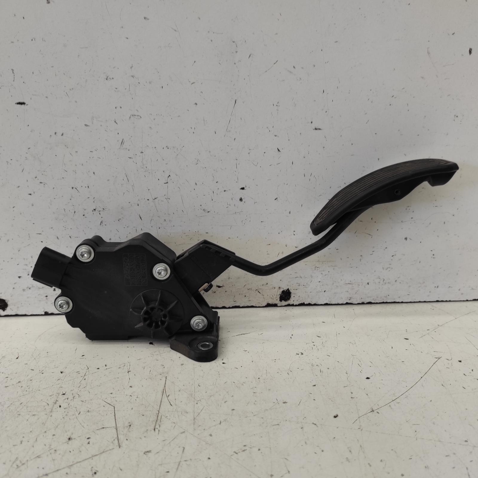Aurion Pedal Assembly 2006-2012 gsv40r,accelerator pedal only,10/06-03/12 00021166 #643905
