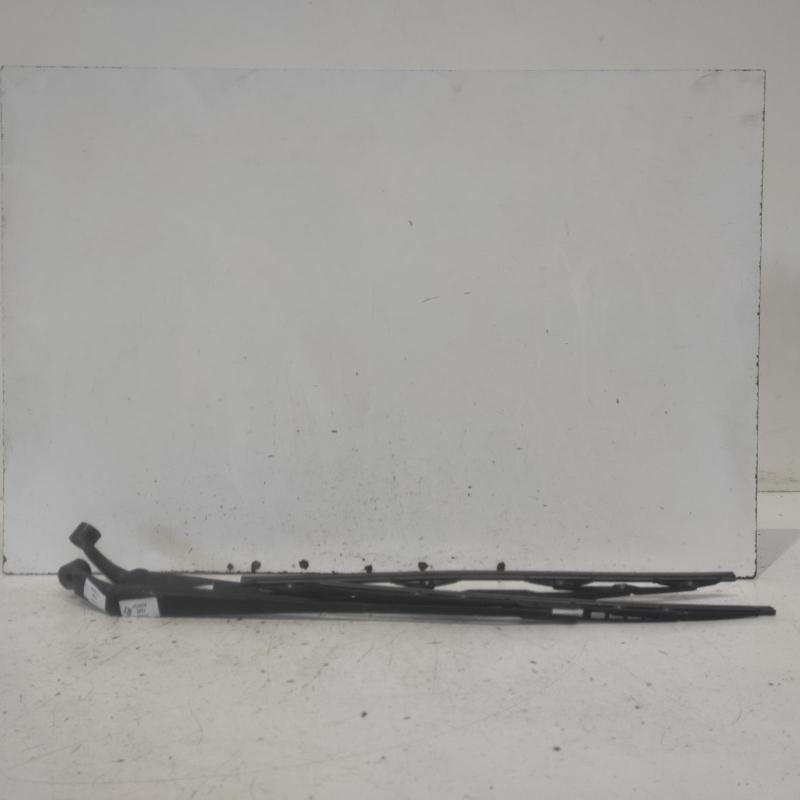 wiper arm