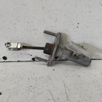 clutch master cylinder