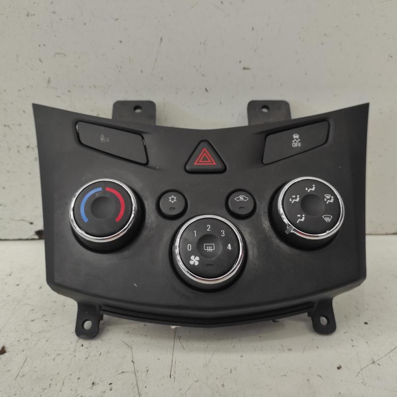 heater/aircon controls