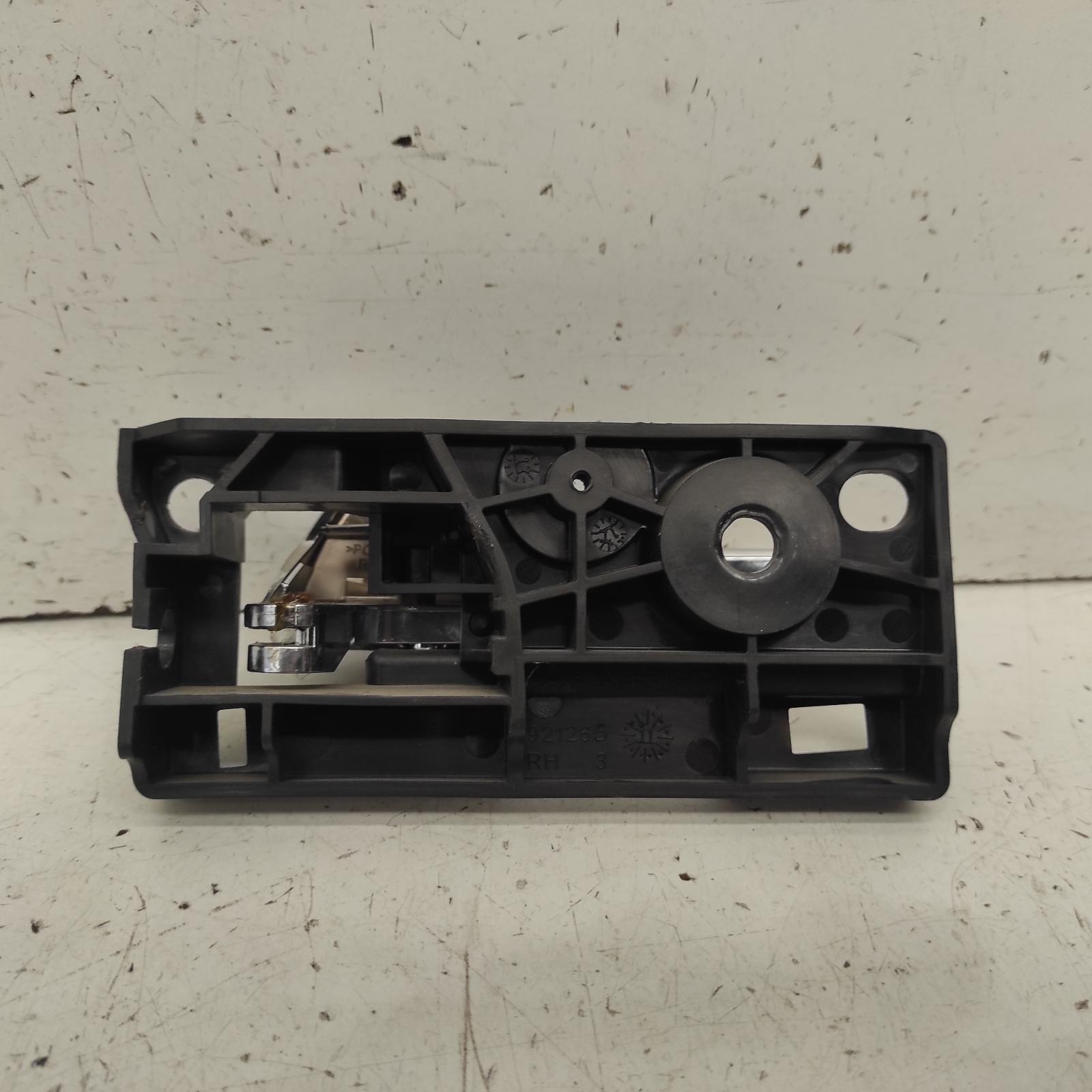 Grandcherokee Door Handle 2011-2022 inner,rh front,wk,01/11-02/22 00021464 #645030