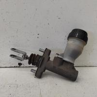clutch master cylinder