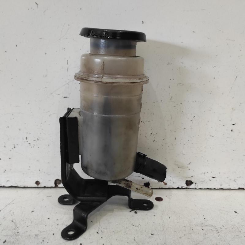 power steering reservoir