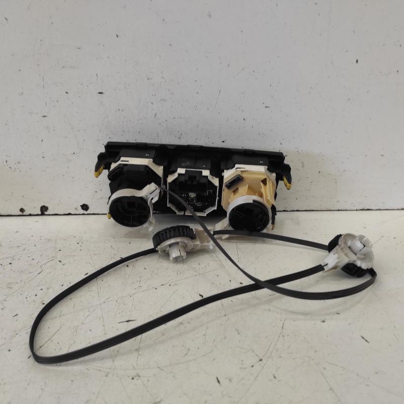 heater/aircon controls