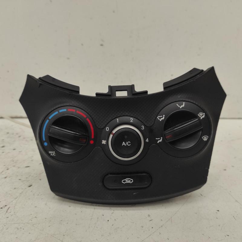 heater/aircon controls