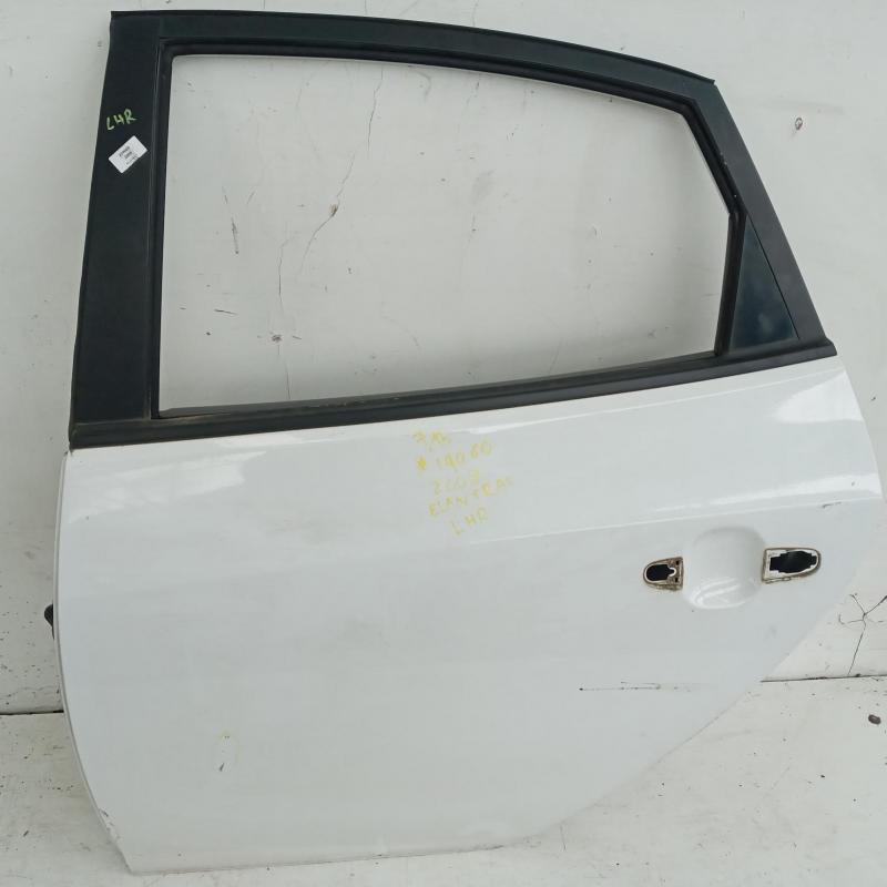 door/sliding rear left