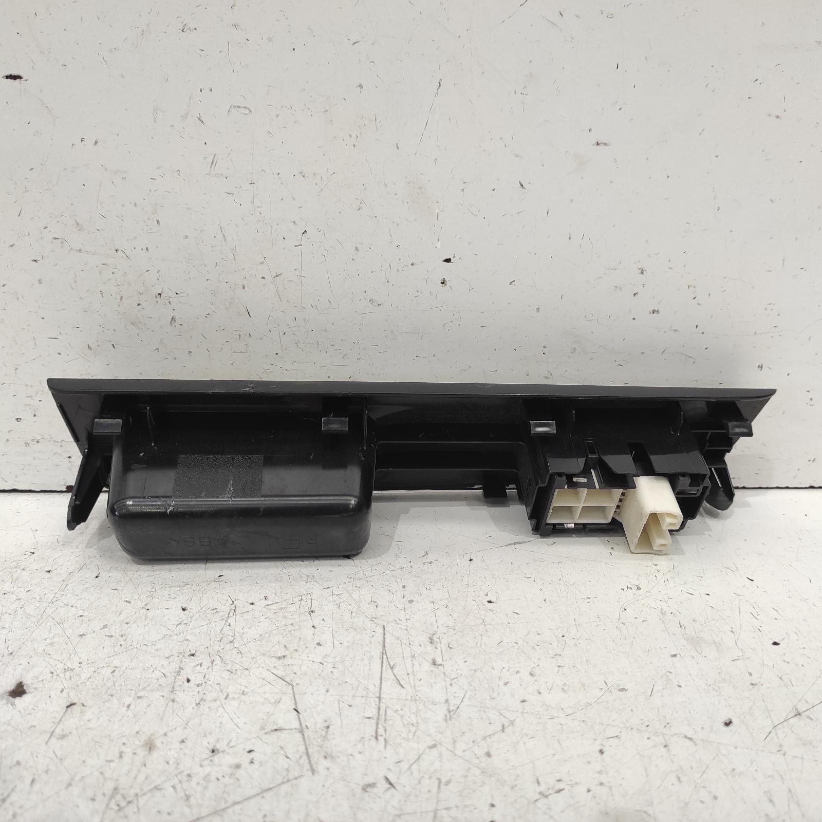 Yaris Power Door Window Switch 2005-2019 lh front/lh rear/rh rear,ncp9/ncp13#,10/05-12/19 00021522 #646400