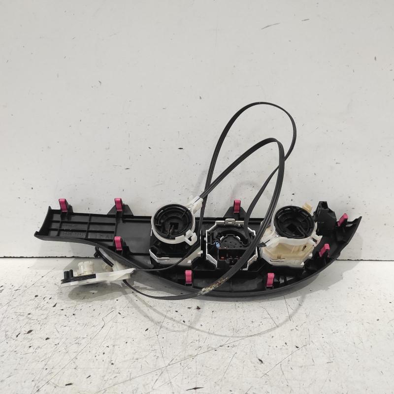 heater/aircon controls