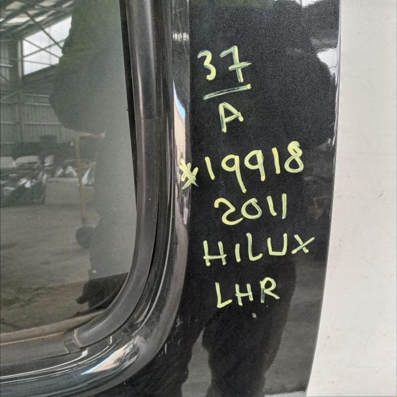 door/sliding rear left