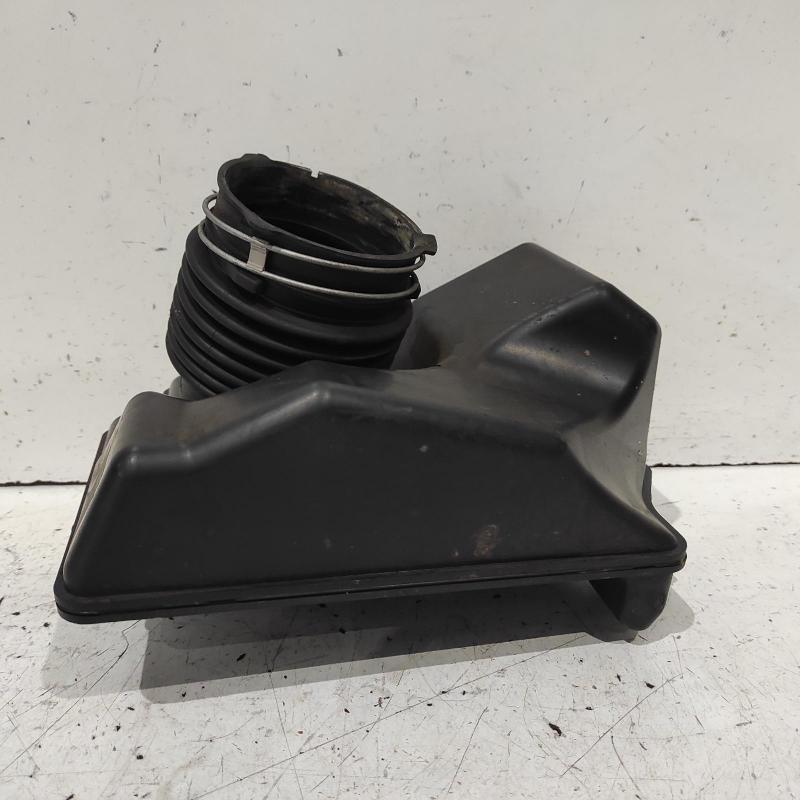 air cleaner duct/hose