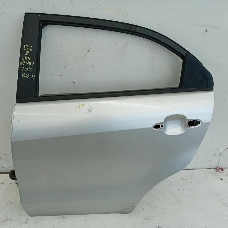 door/sliding rear left