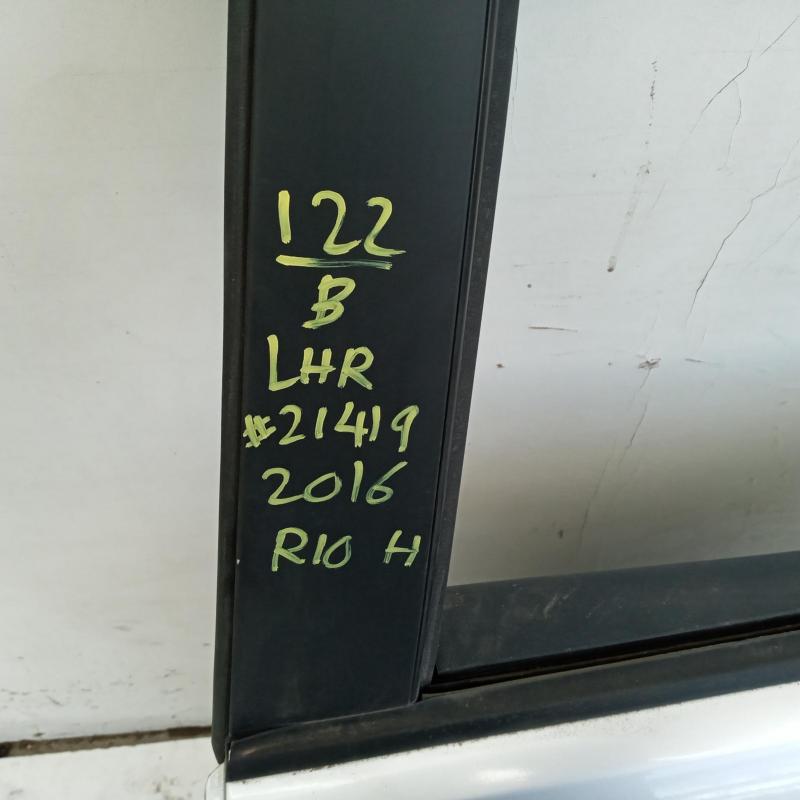 door/sliding rear left