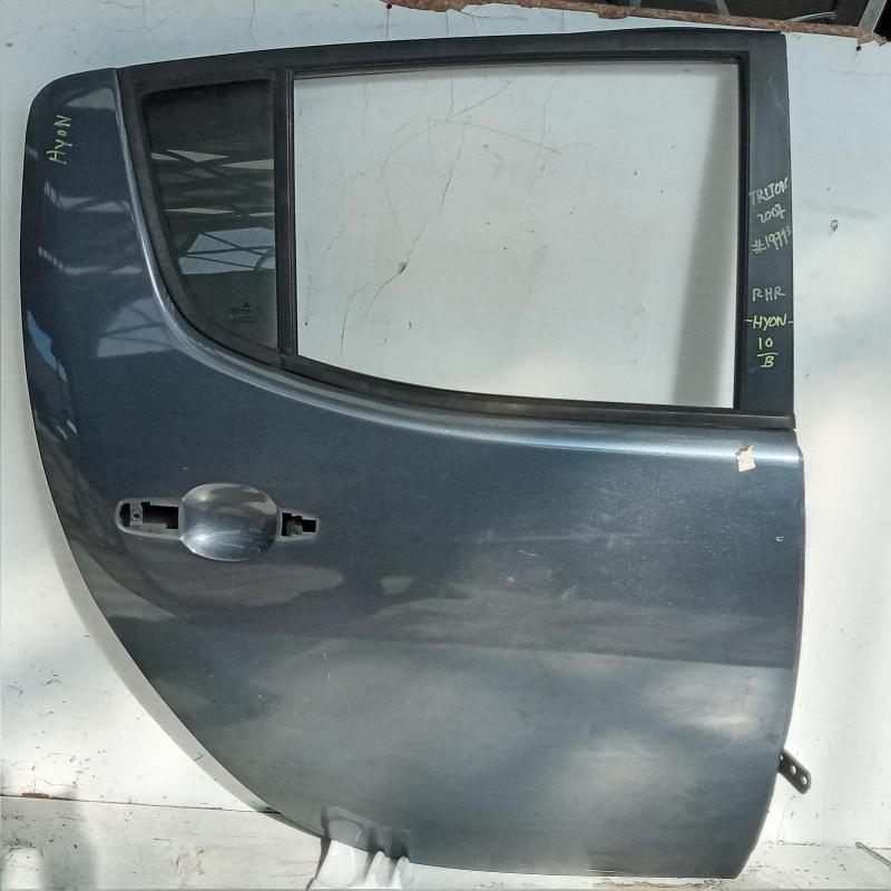 door/sliding rear right