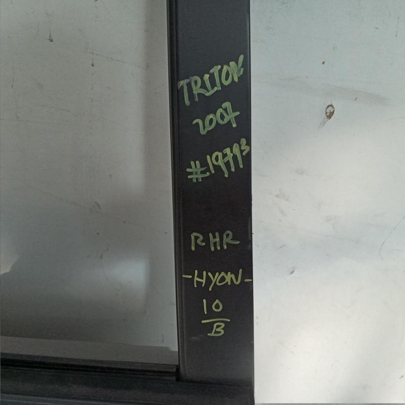 door/sliding rear right