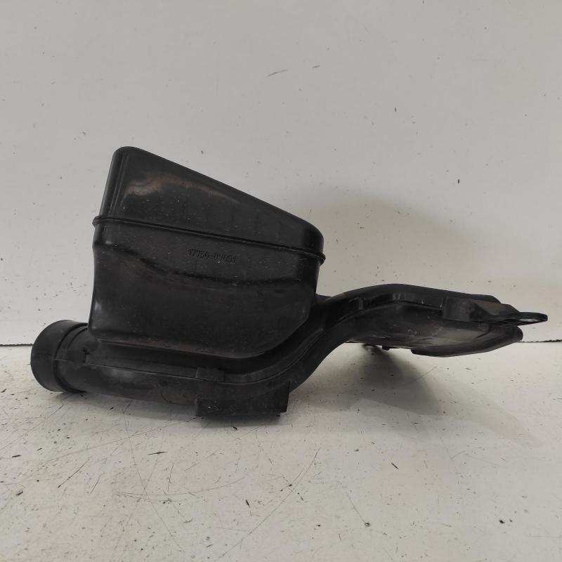 air cleaner duct/hose