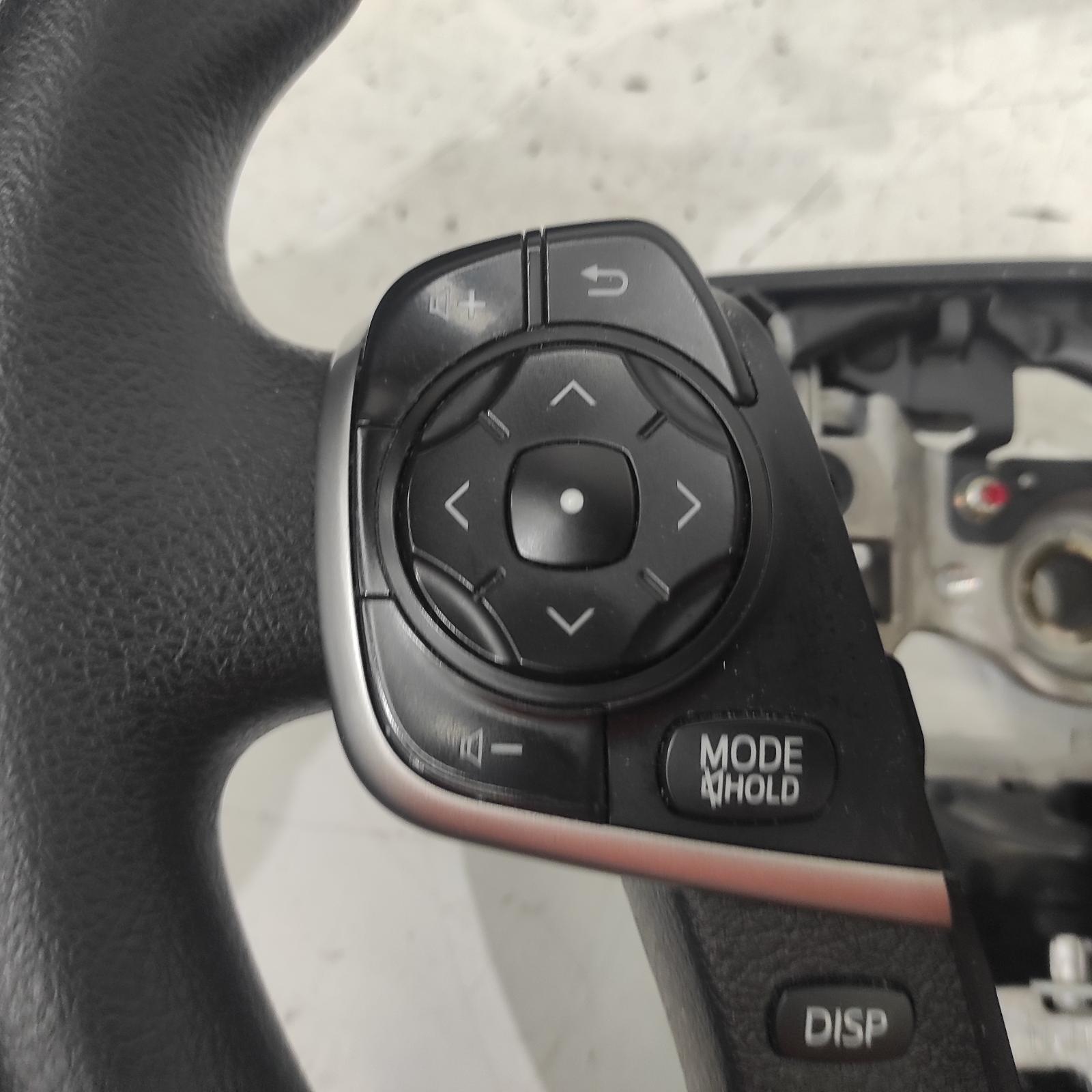 Aurion Steering Wheel 2012-2017 vinyl,at-x type,gsv50r,04/12-08/17 00021246 #648298