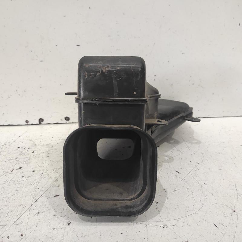 air cleaner duct/hose