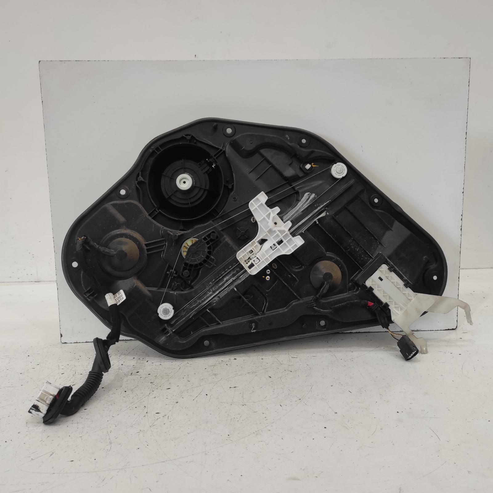 I30 Window Regulator/motor Rear Left 2012-2017 gd,hatch,door reg assy (reg and motor),(motor-2 pin),03/12-04/17 00021335 #648476