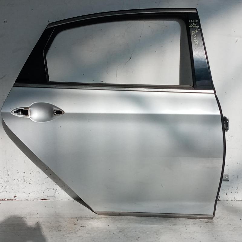 door/sliding rear right