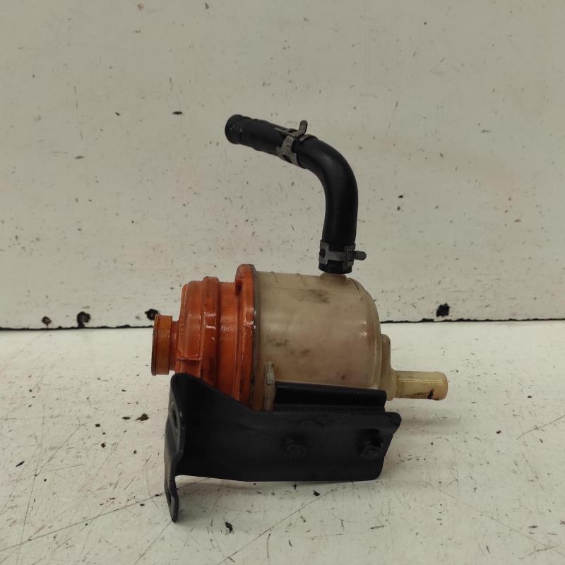 power steering reservoir