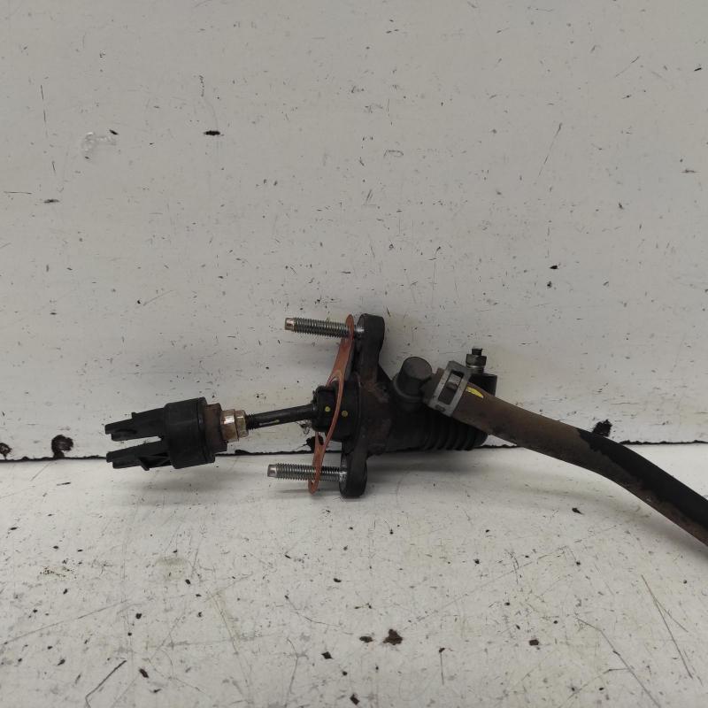 clutch master cylinder