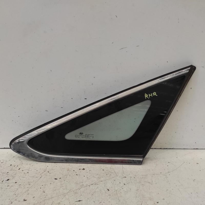 side glass rear right